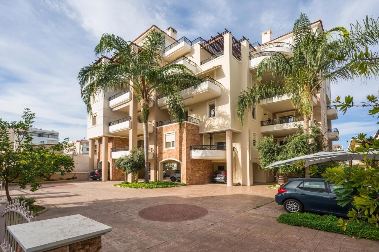 ハニアLuxury Coastal Retreat, Mountain View Balcony With Palm Trees & Parkingアパートメント エクステリア 写真